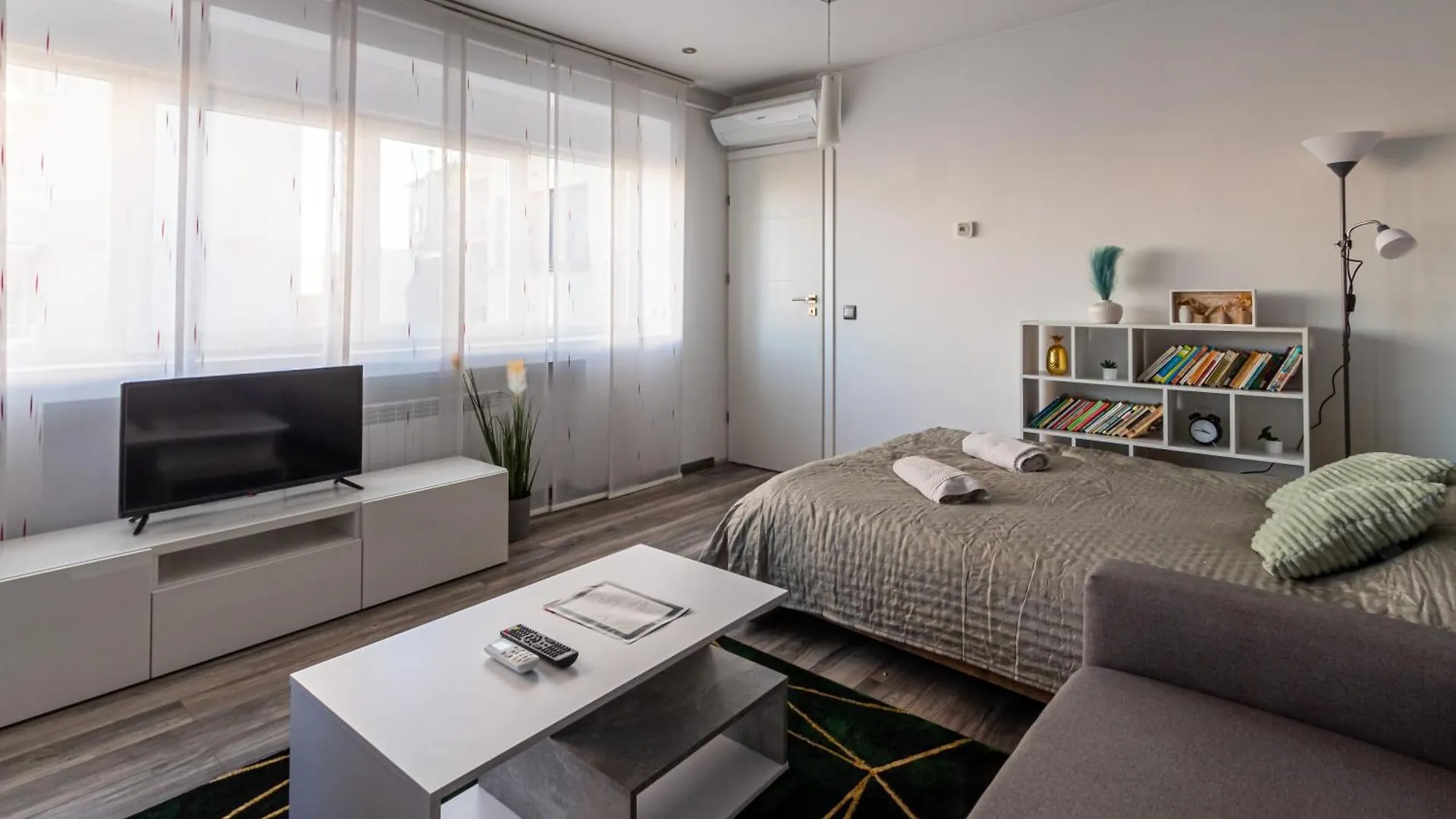 Central Studio Bucharest Apartment